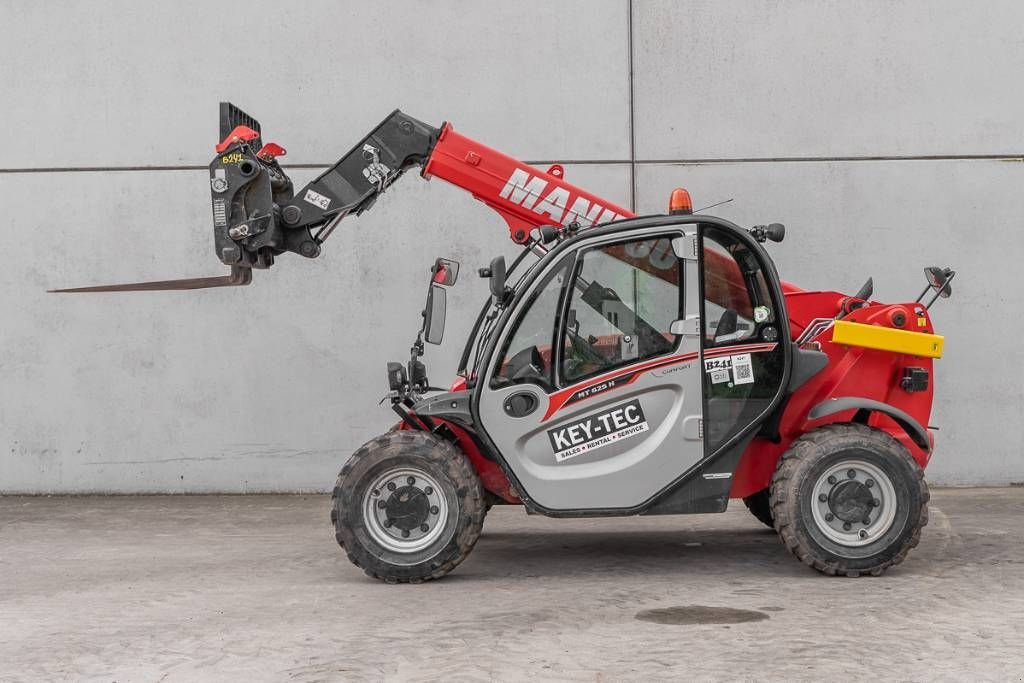 Teleskoplader tip Manitou MT 625, Gebrauchtmaschine in Moerbeke (Poză 4)
