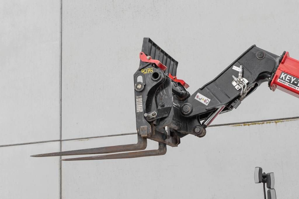 Teleskoplader of the type Manitou MT 625, Gebrauchtmaschine in Moerbeke (Picture 9)