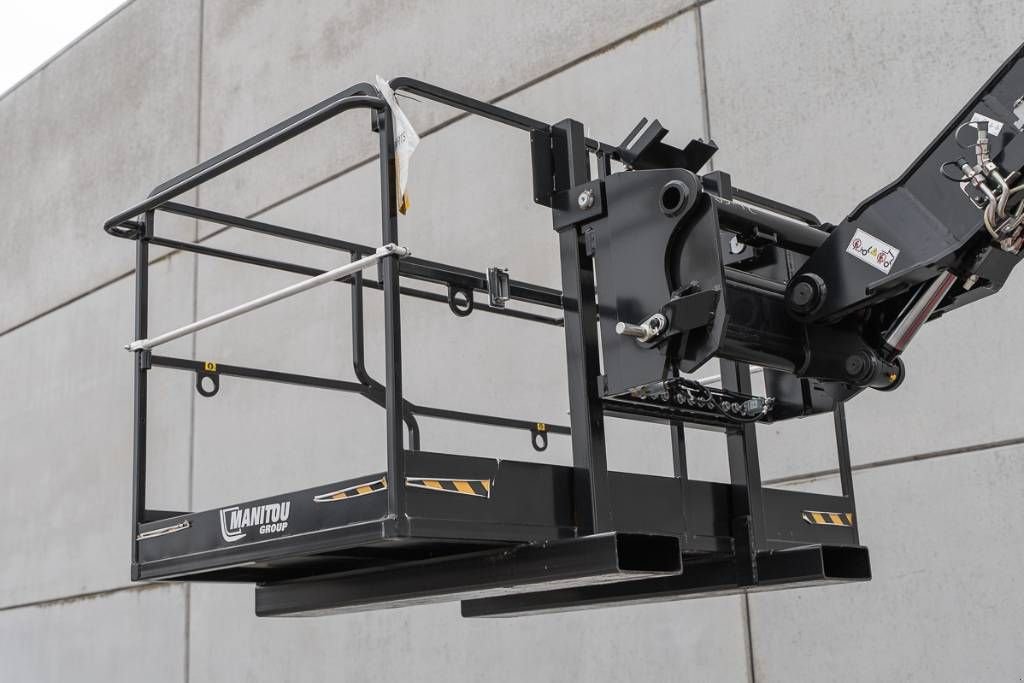 Teleskoplader tip Manitou MT 625, Neumaschine in Moerbeke (Poză 10)