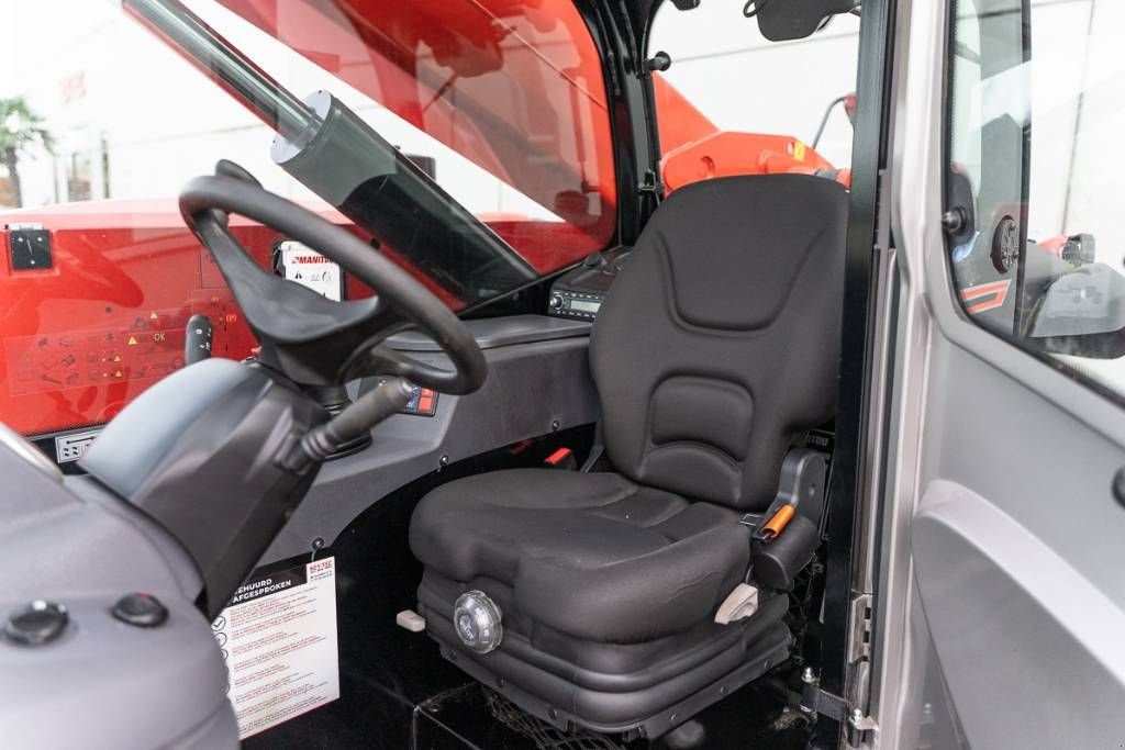 Teleskoplader tip Manitou MT 730, Gebrauchtmaschine in Moerbeke (Poză 8)