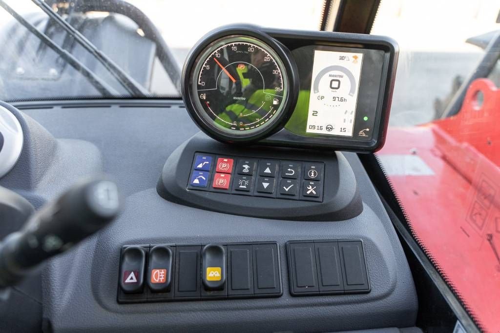 Teleskoplader a típus Manitou MT 730, Gebrauchtmaschine ekkor: Moerbeke (Kép 10)