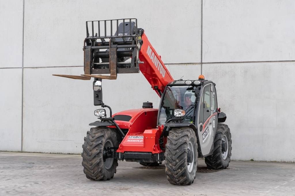 Teleskoplader del tipo Manitou MT 930, Gebrauchtmaschine In Moerbeke (Immagine 1)