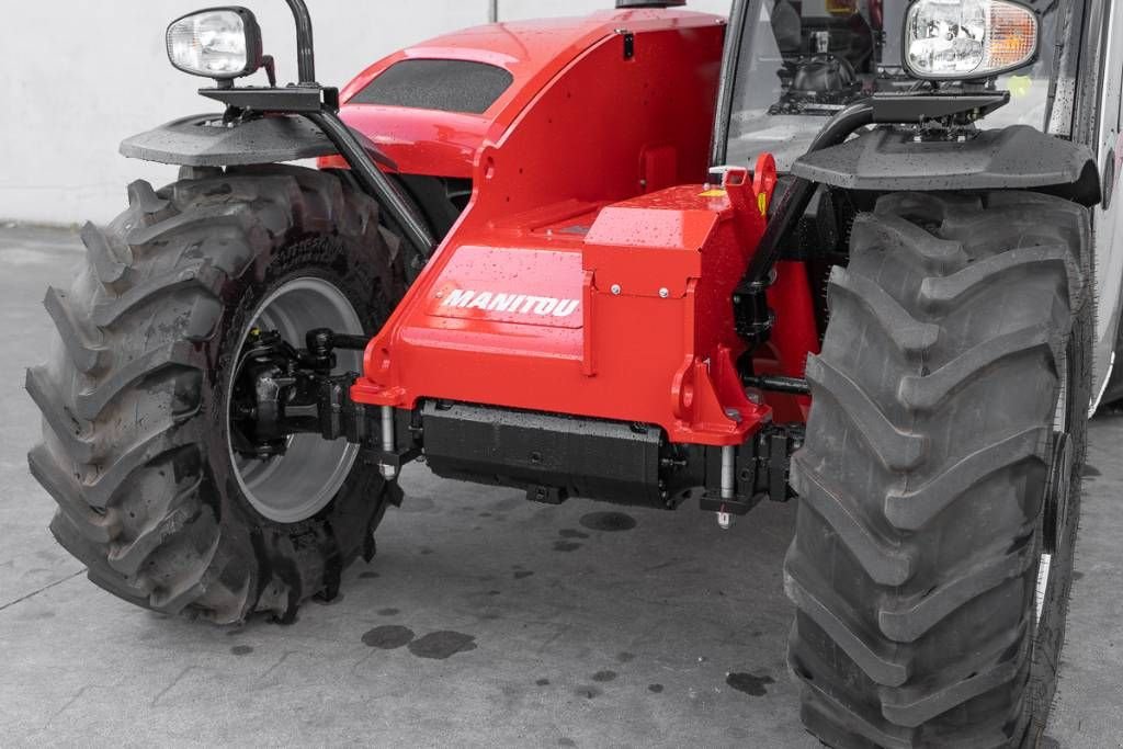 Teleskoplader of the type Manitou MT 930, Neumaschine in Moerbeke (Picture 11)