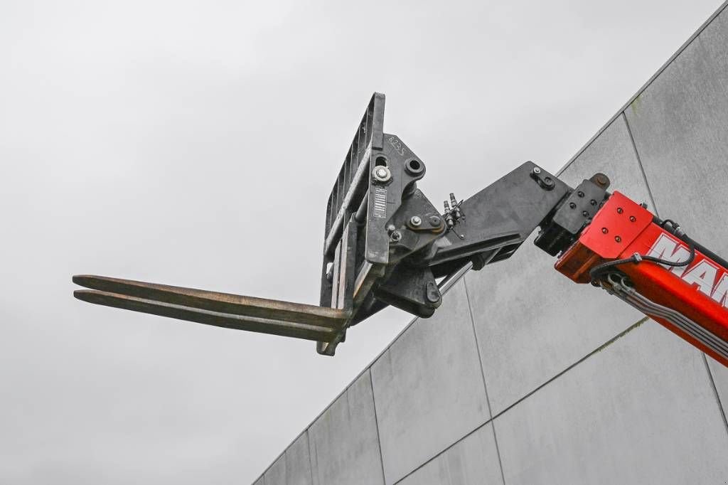 Teleskoplader типа Manitou MT 932, Gebrauchtmaschine в Moerbeke (Фотография 9)