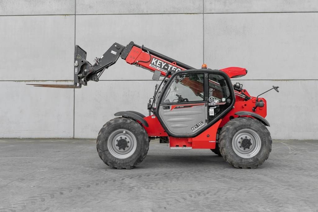Teleskoplader of the type Manitou MT 933 Easy, Gebrauchtmaschine in Moerbeke (Picture 4)