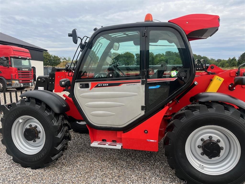 Teleskoplader tip Manitou MT 933 ST5 FIN STAND AIRCON, Gebrauchtmaschine in Mariager (Poză 12)