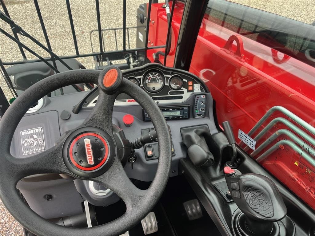 Teleskoplader tip Manitou MT 933 ST5 FIN STAND AIRCON, Gebrauchtmaschine in Mariager (Poză 15)