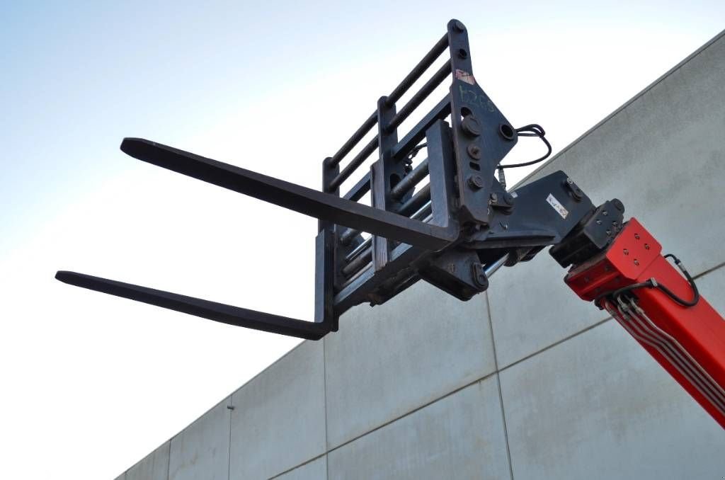 Teleskoplader of the type Manitou MT 933, Gebrauchtmaschine in Moerbeke (Picture 3)