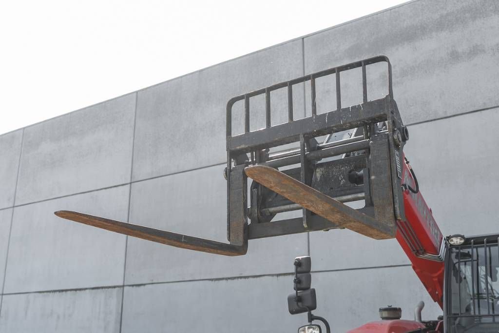 Teleskoplader tip Manitou MT 933, Gebrauchtmaschine in Moerbeke (Poză 9)