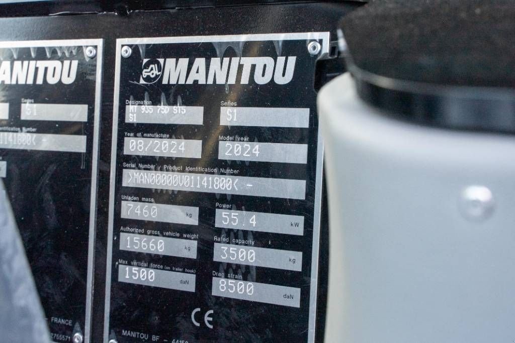 Teleskoplader of the type Manitou MT 935, Neumaschine in Moerbeke (Picture 11)