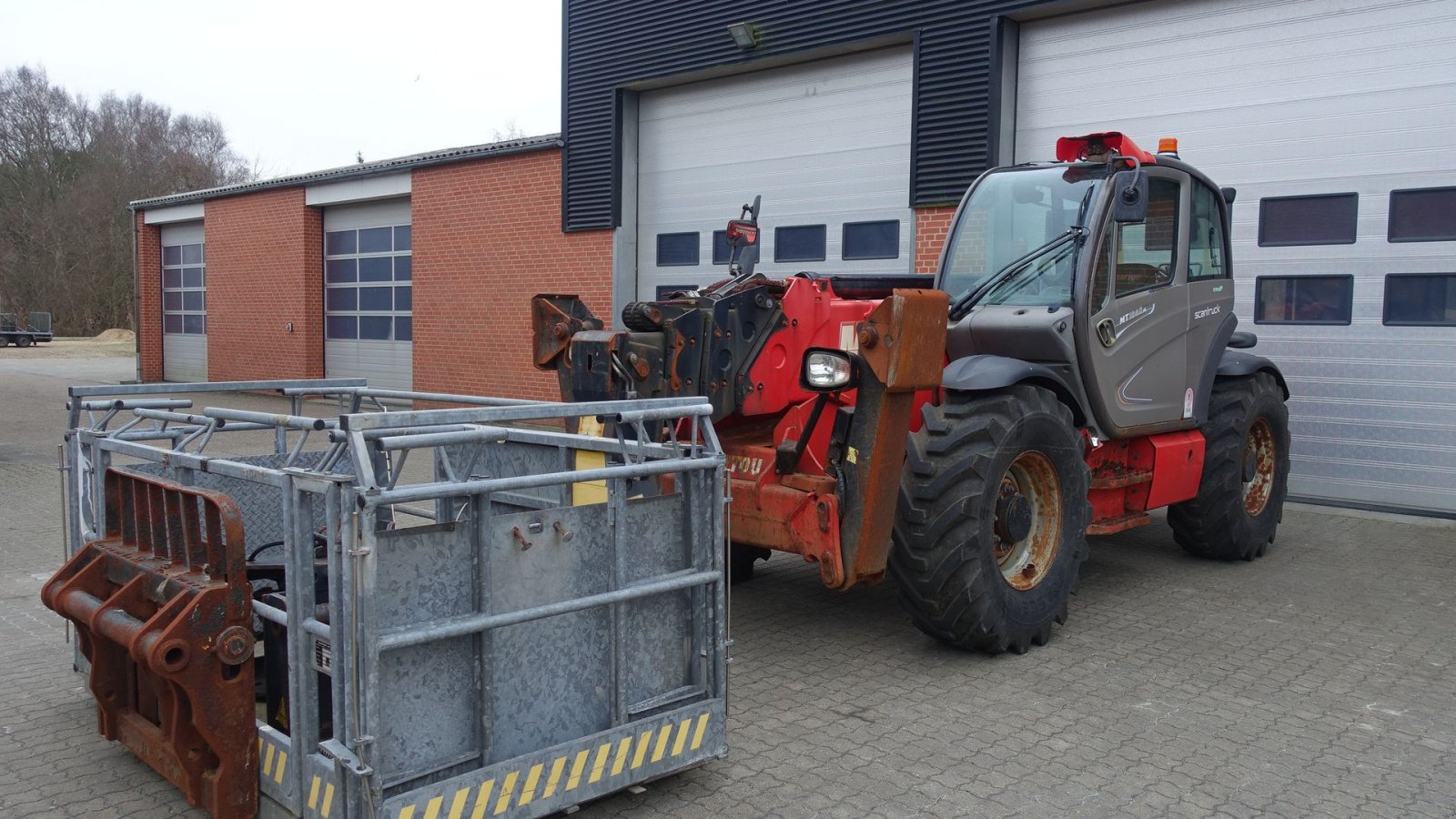 Teleskoplader des Typs Manitou MT1840A ST3B // Med kurv, gafler, dreje led og trådløs fjernbetjening, Gebrauchtmaschine in Skive (Bild 2)