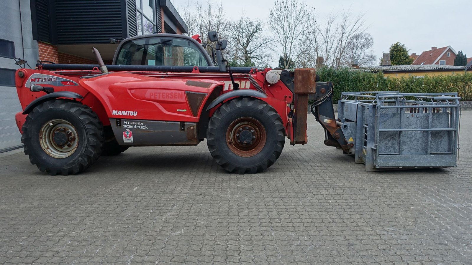 Teleskoplader des Typs Manitou MT1840A ST3B // Med kurv, gafler, dreje led og trådløs fjernbetjening, Gebrauchtmaschine in Skive (Bild 3)