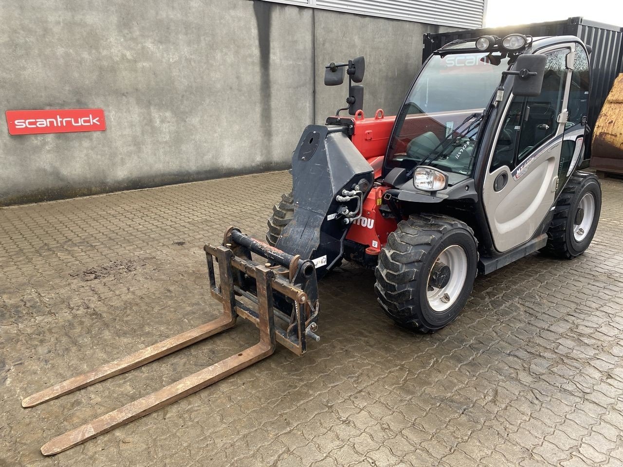 Teleskoplader типа Manitou MT420H Comfort, Gebrauchtmaschine в Skive (Фотография 1)