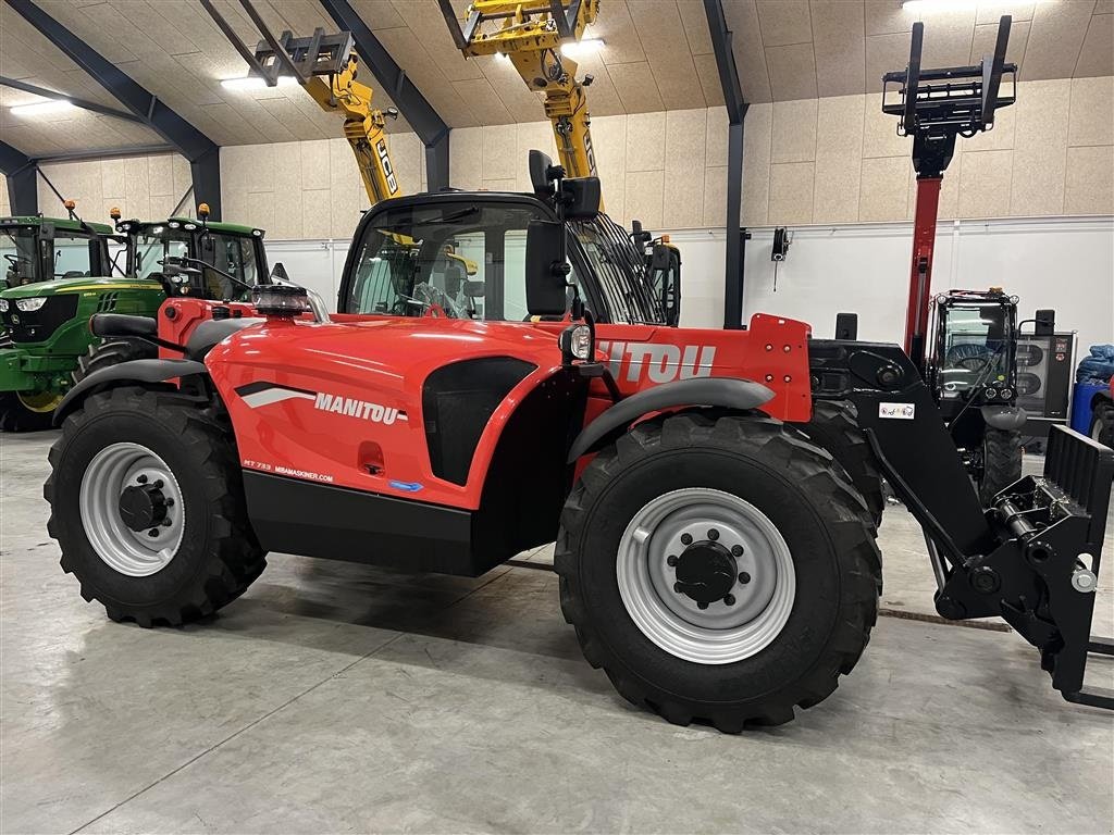 Teleskoplader του τύπου Manitou MT733, Gebrauchtmaschine σε Mariager (Φωτογραφία 2)