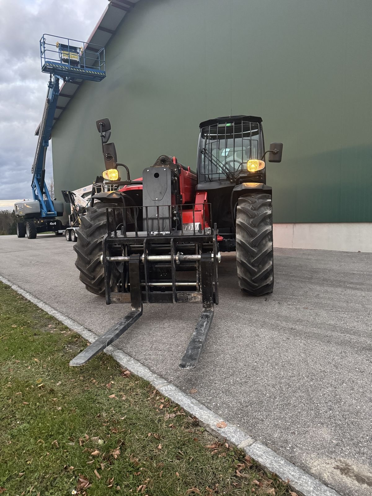 Teleskoplader of the type Manitou MT935, Gebrauchtmaschine in Wolfsbach (Picture 3)