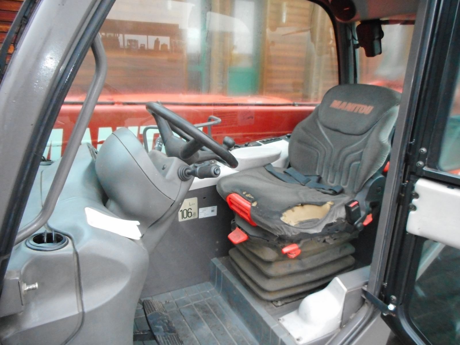 Teleskoplader des Typs Manitou MVT 628 Turbo Powershift, Gebrauchtmaschine in St. Nikolai ob Draßling (Bild 8)