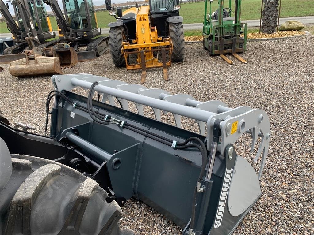 Teleskoplader tip Manitou NY MULTISKOVL 240CM, Gebrauchtmaschine in Mariager (Poză 3)