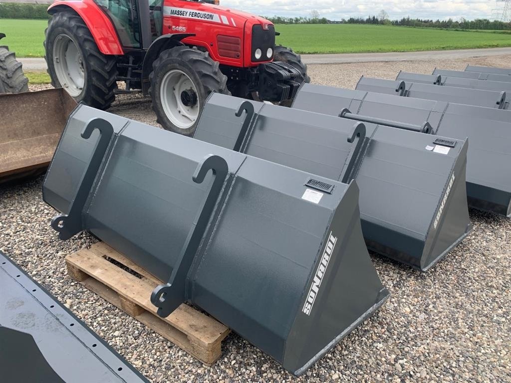 Teleskoplader des Typs Manitou NY SKOVL 240CM, Gebrauchtmaschine in Mariager (Bild 3)