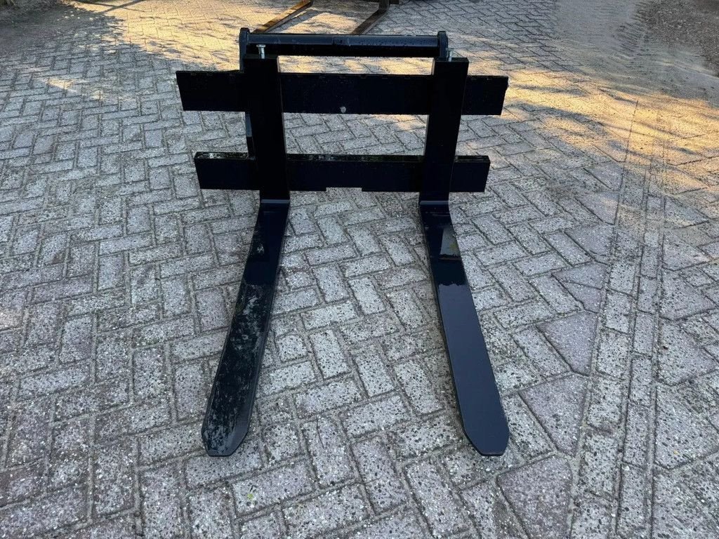 Teleskoplader of the type Manitou ongebruikte vorkenborden 4500kg, Gebrauchtmaschine in Harskamp (Picture 4)