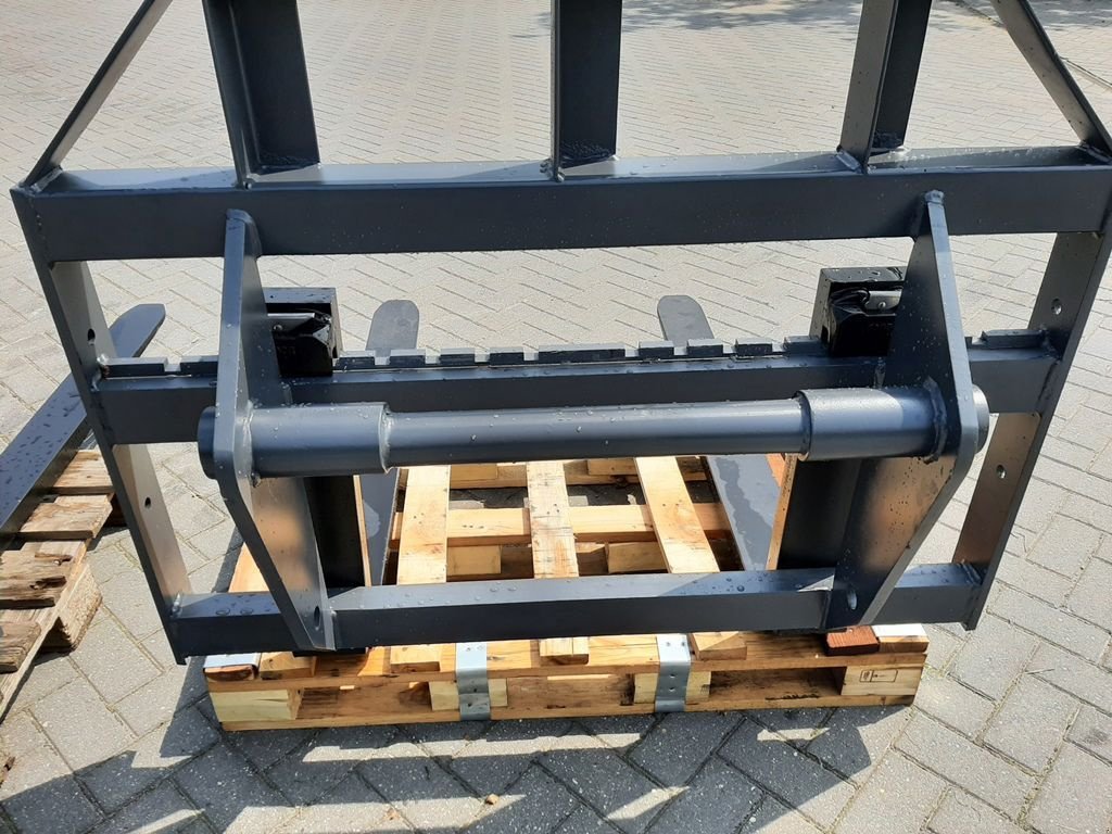 Teleskoplader des Typs Manitou Palletbord, Neumaschine in Lunteren (Bild 5)