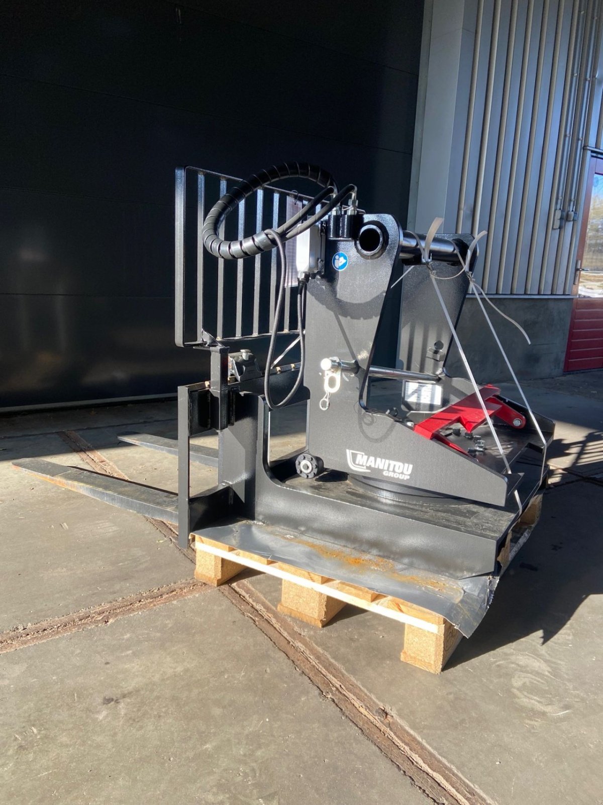 Teleskoplader of the type Manitou romaster, Neumaschine in Laren Gld (Picture 1)