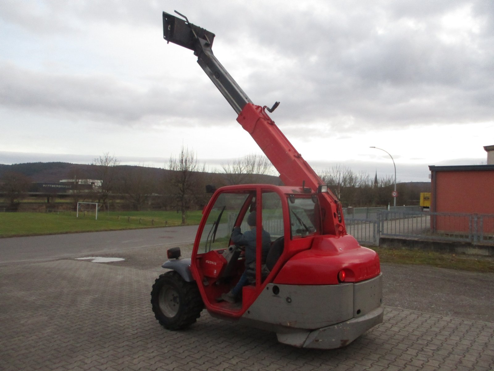 Teleskoplader del tipo Manitou SLT 420, Gebrauchtmaschine In Obrigheim (Immagine 5)