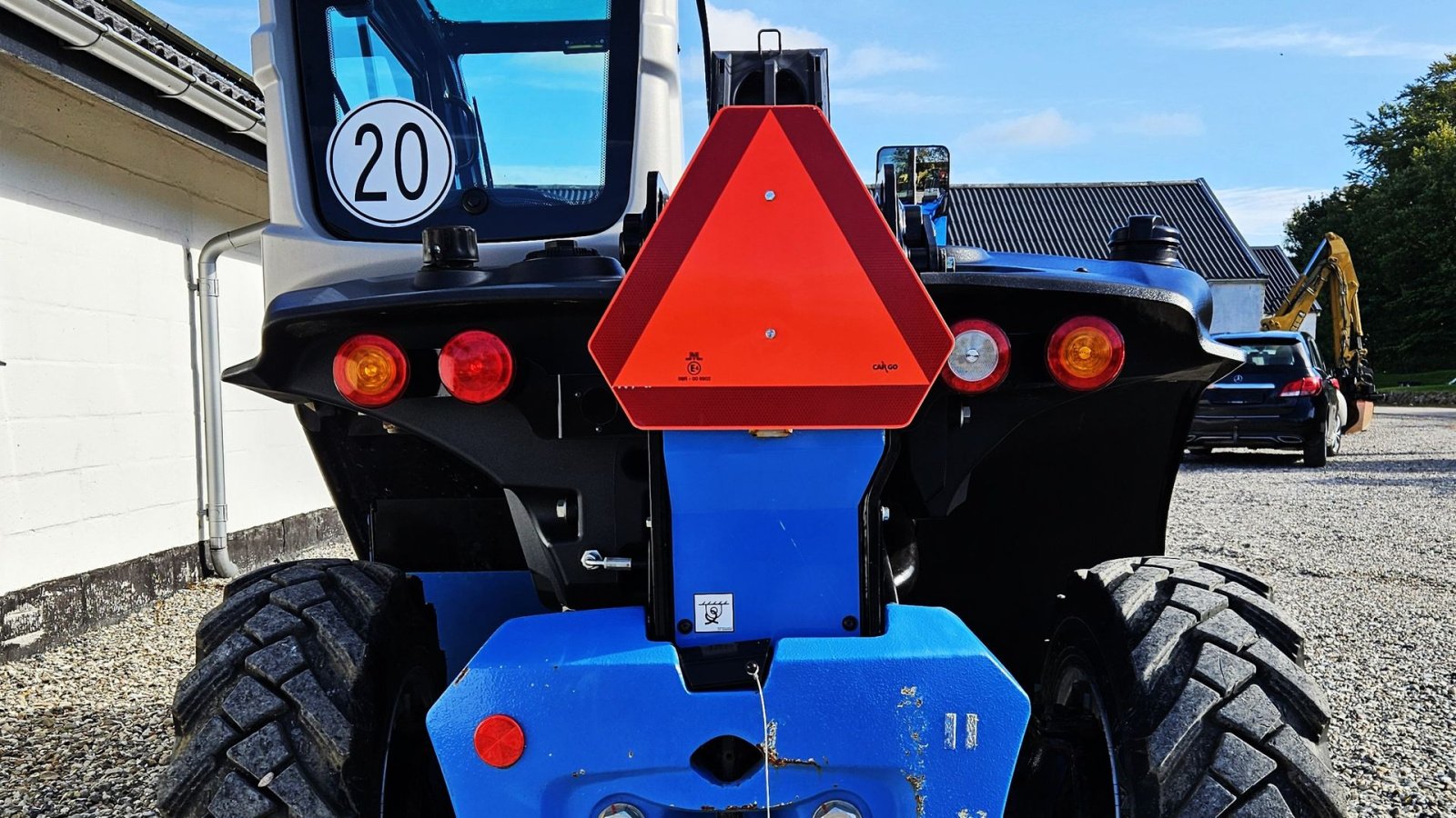 Teleskoplader Türe ait Manitou ULM 415 H / tæt på ny stand / inkl. redskaber / kan køres på trailer, Gebrauchtmaschine içinde Arden (resim 9)