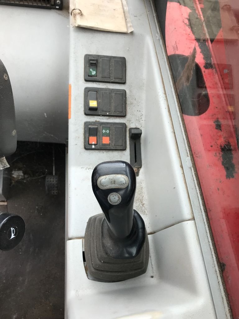 Teleskoplader typu Massey Ferguson 8925, Gebrauchtmaschine v MORLHON LE HAUT (Obrázek 9)