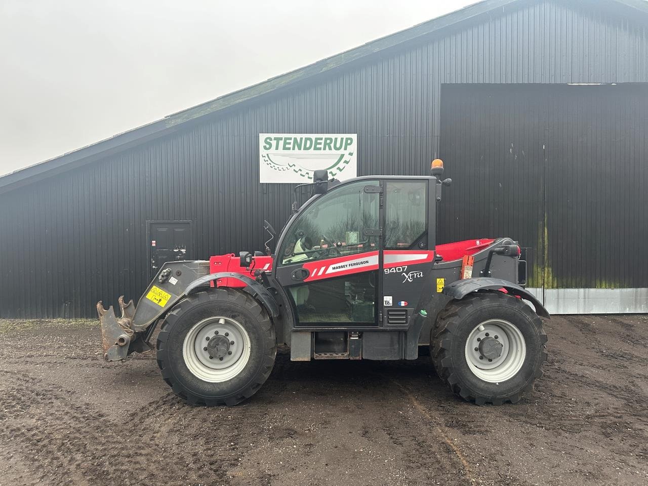 Teleskoplader des Typs Massey Ferguson 9407, Gebrauchtmaschine in Rødding (Bild 1)