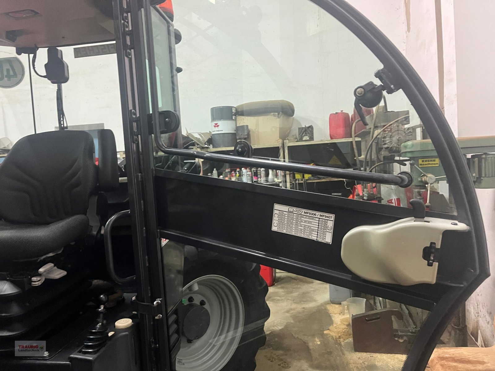 Teleskoplader of the type Massey Ferguson MF 9407S, Gebrauchtmaschine in Mainburg/Wambach (Picture 8)