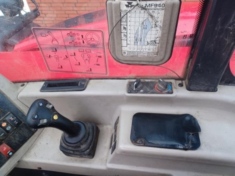 Teleskoplader des Typs Massey Ferguson TELE, Gebrauchtmaschine in Rødding (Bild 17)