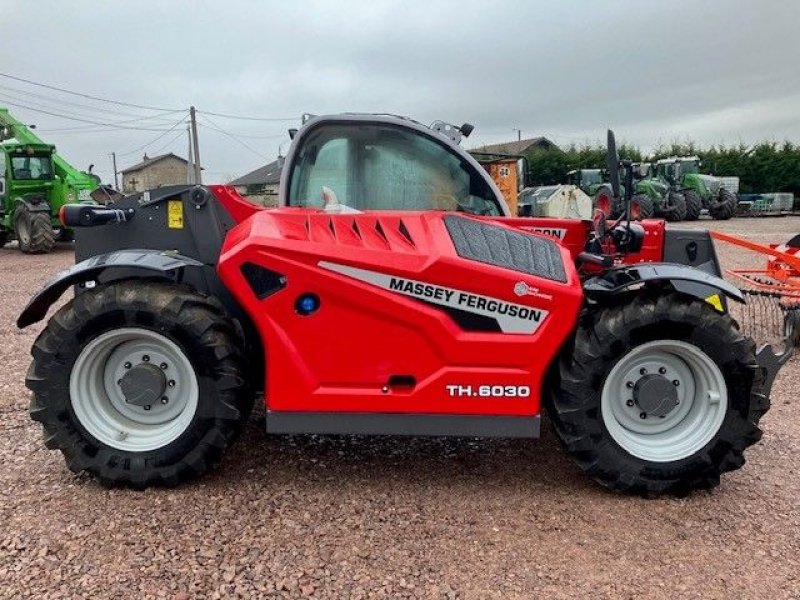 Teleskoplader of the type Massey Ferguson TH 6030 EFFICIENT, Gebrauchtmaschine in UZEMAIN (Picture 3)