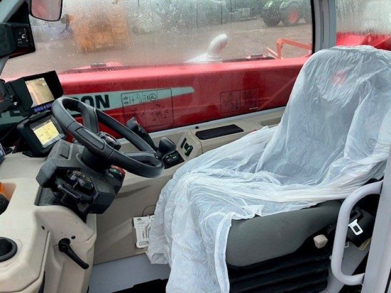 Teleskoplader of the type Massey Ferguson TH 6030 EFFICIENT, Gebrauchtmaschine in UZEMAIN (Picture 5)