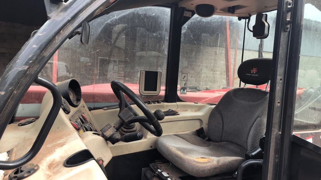 Teleskoplader des Typs Massey Ferguson TH 6534, Gebrauchtmaschine in azerailles (Bild 2)