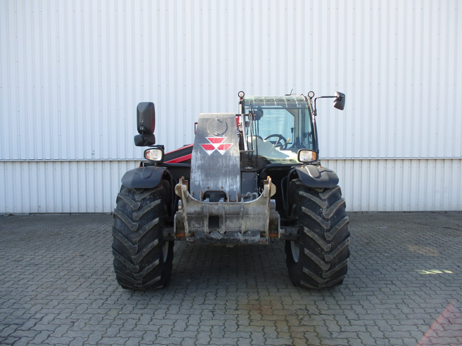 Teleskoplader of the type Massey Ferguson TH 7038 T4f, Gebrauchtmaschine in Korbach (Picture 3)