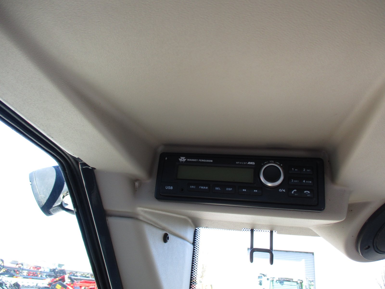 Teleskoplader of the type Massey Ferguson TH 7038 T4f, Gebrauchtmaschine in Korbach (Picture 13)