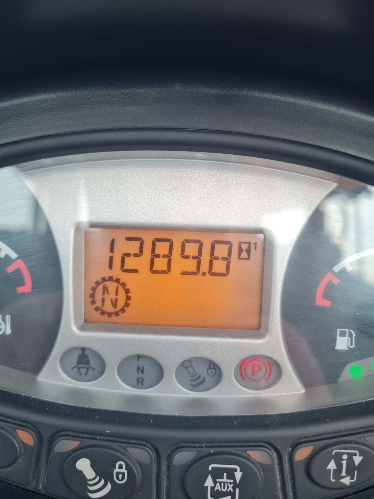 Teleskoplader of the type Massey Ferguson TH 7038 T4f, Gebrauchtmaschine in Korbach (Picture 15)