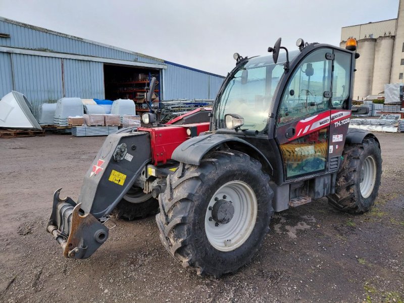 Teleskoplader des Typs Massey Ferguson TH 7038, Gebrauchtmaschine in BRAS SUR MEUSE (Bild 1)