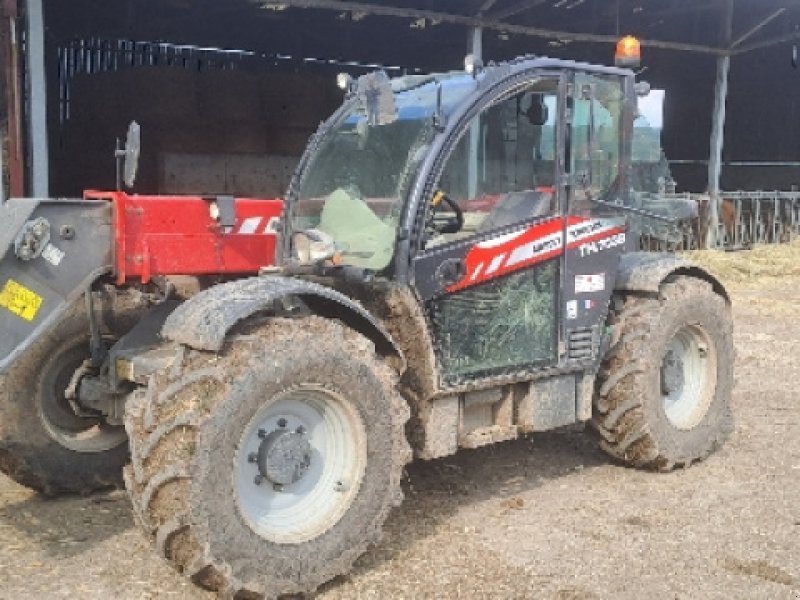 Teleskoplader vrste Massey Ferguson TH 7038, Gebrauchtmaschine v CHEVILLON  (MAIZEROY) (Slika 1)