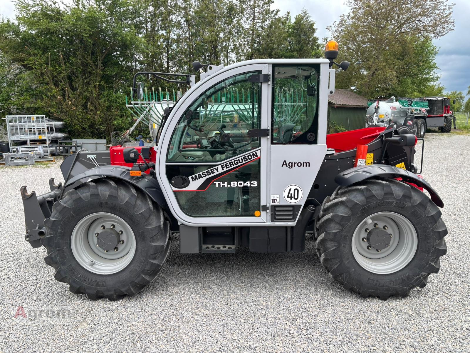 Teleskoplader van het type Massey Ferguson TH 8043, Neumaschine in Blaufelden-Wiesenbach (Foto 3)