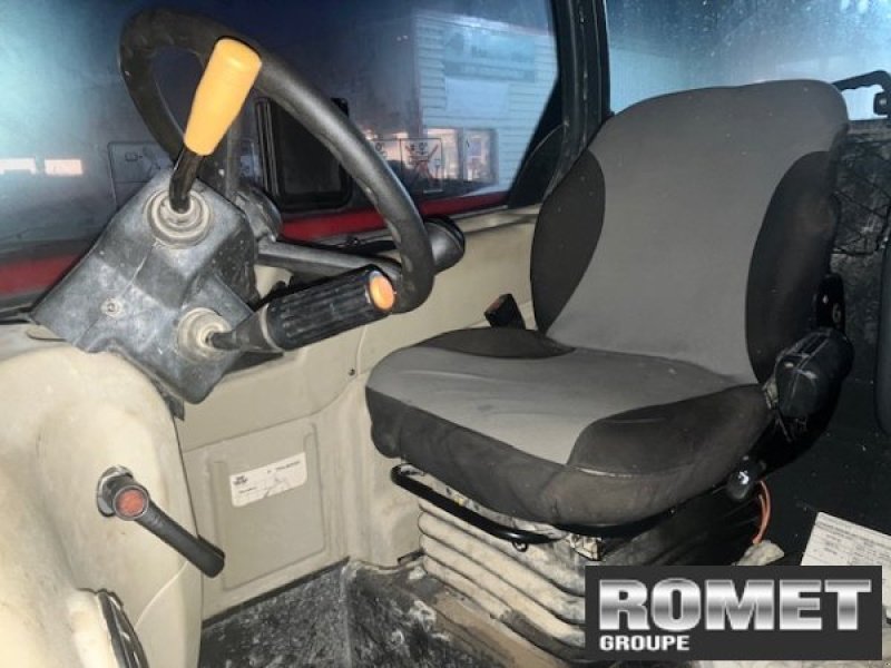 Teleskoplader des Typs Massey Ferguson TH6030, Gebrauchtmaschine in Gennes sur glaize (Bild 3)