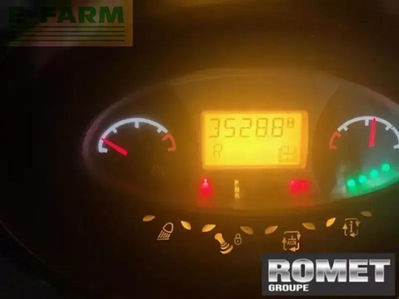 Teleskoplader des Typs Massey Ferguson th6030, Gebrauchtmaschine in GENNES-SUR-GLAIZE (Bild 6)