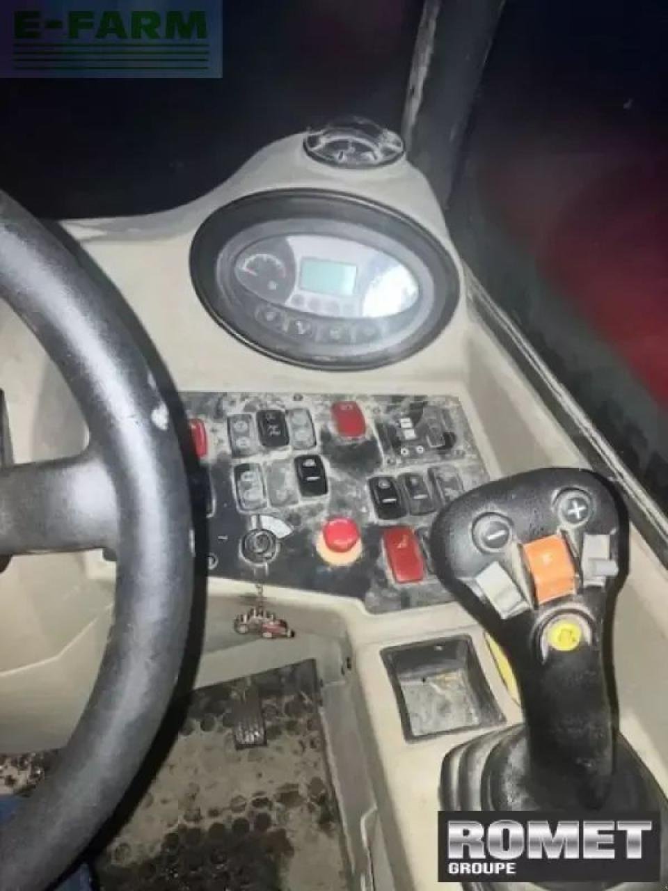 Teleskoplader des Typs Massey Ferguson th6030, Gebrauchtmaschine in GENNES-SUR-GLAIZE (Bild 7)