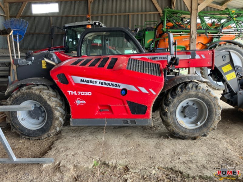 Teleskoplader a típus Massey Ferguson TH7030 LP, Gebrauchtmaschine ekkor: Gennes sur glaize (Kép 2)