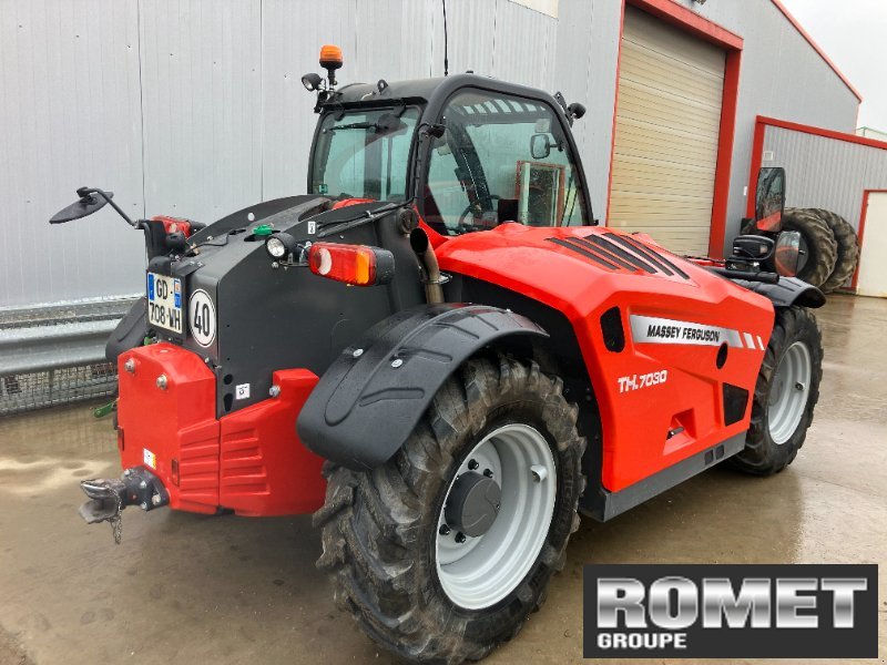 Teleskoplader vrste Massey Ferguson TH7030, Gebrauchtmaschine v Gennes sur glaize (Slika 4)