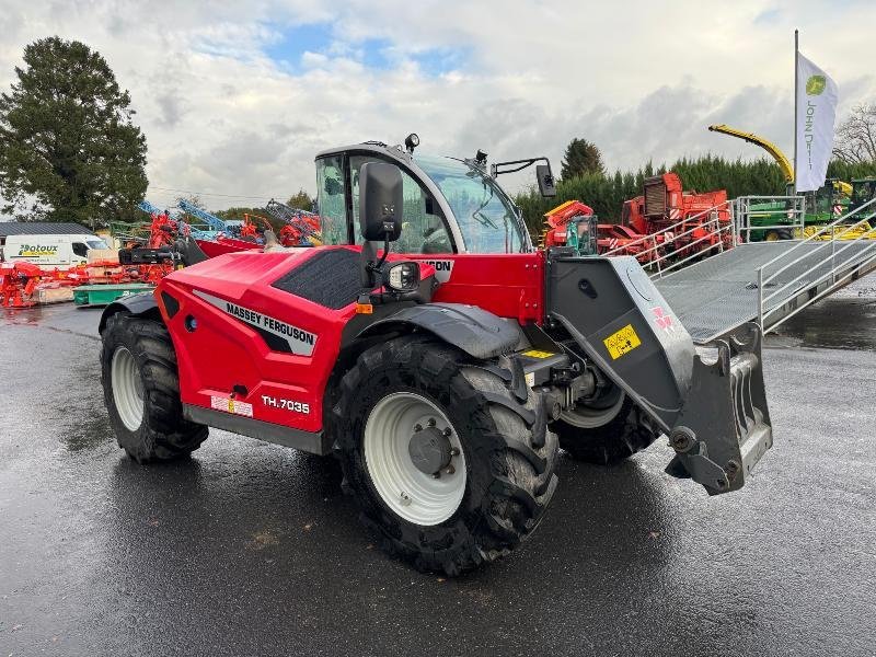 Teleskoplader des Typs Massey Ferguson TH7035, Gebrauchtmaschine in Wargnies Le Grand (Bild 9)