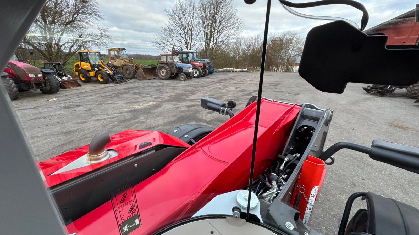 Teleskoplader of the type Massey Ferguson TH7038 DEMO! KUN 350 TIMER!, Gebrauchtmaschine in Nørager (Picture 21)