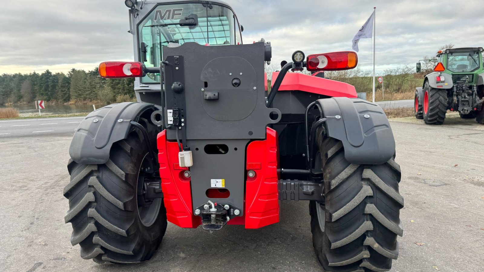 Teleskoplader of the type Massey Ferguson TH7038 DEMO! KUN 350 TIMER!, Gebrauchtmaschine in Nørager (Picture 8)