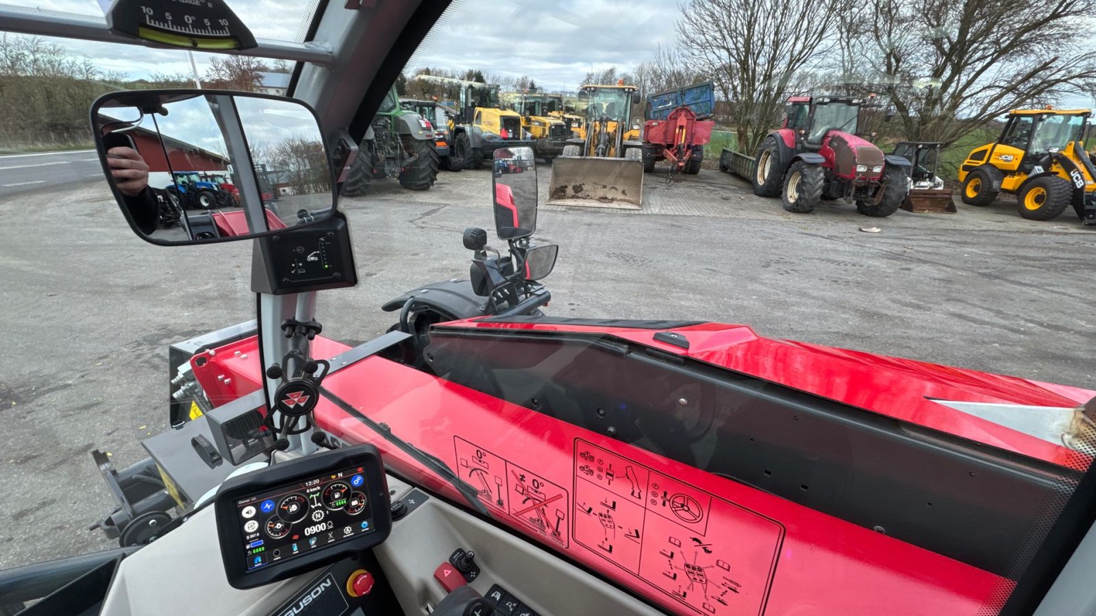Teleskoplader of the type Massey Ferguson TH7038 DEMO! KUN 350 TIMER!, Gebrauchtmaschine in Nørager (Picture 20)