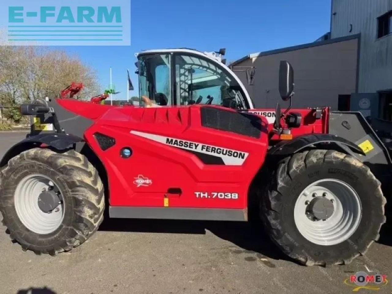 Teleskoplader des Typs Massey Ferguson th7038 ef, Gebrauchtmaschine in GENNES-SUR-GLAIZE (Bild 3)